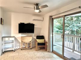 Beach Side Studio by Shark's Cove: Haleiwa şehrinde bir otel