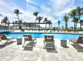 Camino Al Mar with Amazing View of the Ocean, Beach and Pool
