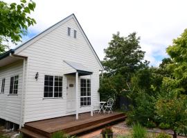 Briar Rose Cottages, country house sa Stanthorpe