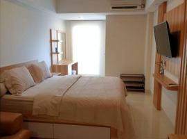 #18 Apartemen The Pinnacle - Louis Kienne Pandanaran Semarang, hotel v destinaci Semarang
