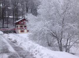 Gite du creux de la goutte โรงแรมในXertigny