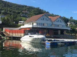 Fjord Apartments, hotel yang mudah diakses di Dimmelsvik