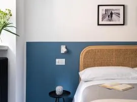 La porticina. Your lake view home.