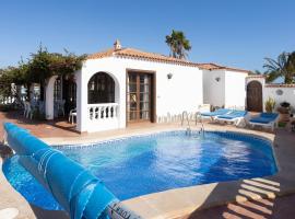 COLINA GOLF excellent holiday home with heated pool, alojamento na praia em San Miguel de Abona
