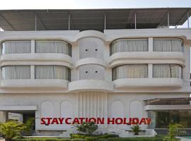 Staycation Holiday, hotel near Nerul Railway Station, Navi Mumbai