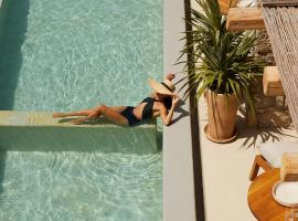 Collini Suites & Villas Mykonos, spa hotel in Fanari