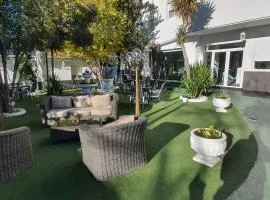 Hostal Escala Suites