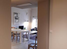 Apparts Et Lofts Bistrot Des Alpilles, апартаменти у місті Сен-Ремі-де-Прованс