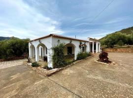 Casa Rural Los Caleros, hotel di Fondón