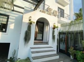 Loewys Home Tanjung Duren Jakarta Barat, hotel a Giacarta