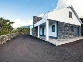 Semi detached houses Pra nha de Baixo Pico Azores