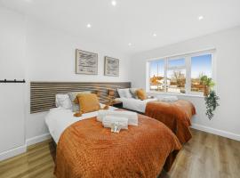 Modern Bungalow in Maidstone sleeps 5 with free parking, bungalow em Maidstone