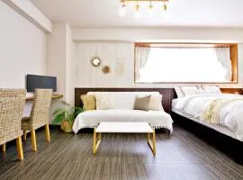 TOMMY CONDOMINIUM WAKASA 502