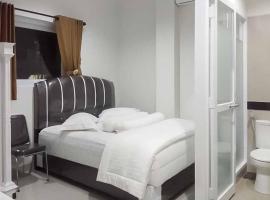 RedDoorz Plus near Palembang Airport 3, hotel cerca de Aeropuerto Sultán Mahmud Badaruddin II - PLM, 