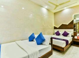 Hotel Palace Residency near Lokmanya Tilak Terminus, hotel din Mumbai