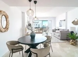 DJA- Modern 2 bedroom apartment close to beach