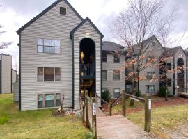 Winterplace Condos K, self catering accommodation in Ludlow