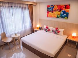Malee Hotel, hotell i Chiang Mai