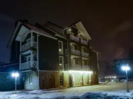 SKI Xata