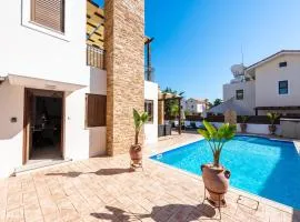 Villa Iris by Ezoria Villas