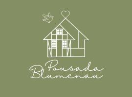 Pousada Blumenau, posada u hostería en Blumenau