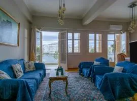 Apartment overlooking the old bridge