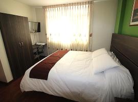 HOSTAL CORAL, ξενοδοχείο σε Ilo