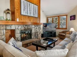 326 Kiva Condo access to Ski in Out