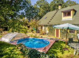 Holiday Home Karasova III by Interhome, Hotel in Dehtáře