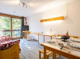 Studio Lunik Orion-28 by Interhome