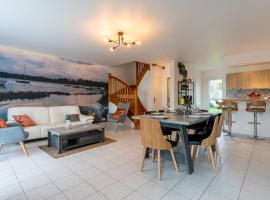 Holiday Home Les Bouvreuils by Interhome, hotel en La Richardais