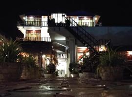 Queen Star Beach Resort, hôtel à Trincomalee