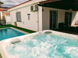Villa Rosa: Callao Salvaje'de bir otel