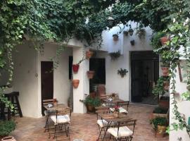 La Casa de Félix, hostal o pensión en Villena