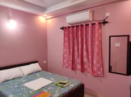 INDRAYANI GUEST HOUSE, landsted i Calangute