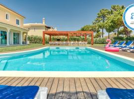Dream Villa with Luxury Services - PROMOTION Last dates!, kuurort sihtkohas Vilamoura