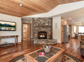 Shepherd Family Retreats- Fox, holiday rental in West Yellowstone