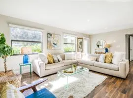 Mid-Century Modern Oasis