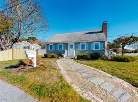 The Mulrey Family Beach House, biệt thự ở South Yarmouth