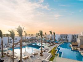 Sunrise Tucana Resort -Grand Select، فندق بالقرب من مكادي باي ووتر وورلد، الغردقة