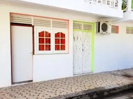 Studio a Capesterre de Marie Galante a 100 m de la plage avec vue sur la ville