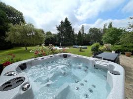 grande villa en plein coeur du parc du perche, Hotel in Nogent-le-Rotrou