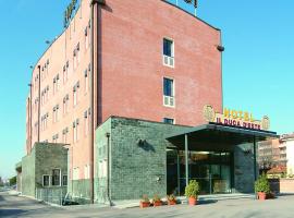 Hotel Il Duca d'Este, hotel v destinaci Ferrara