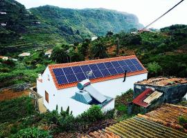 Sustainable Rural House La Lisa Dorada, בקתה בAgulo