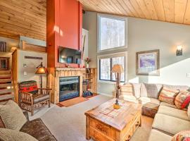 Lincoln Condo with Balcony Less Than 2 Mi to Loon Mtn!, ski resort in Lincoln