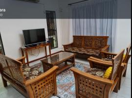 Villa Suria SemiD Homestay Shah Alam, отель в городе Шах-Алам
