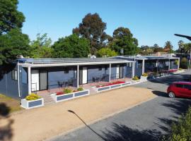 Acacia Caravan Park & Holiday Units, hotel in Ararat