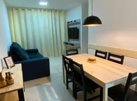 Apartamento na Praia do Morro- Guarapari, de frente, varanda ampla, duas quadras da orla da praia