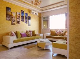 Beautiful appartment with a glorious sea view: Munastır şehrinde bir kiralık tatil yeri