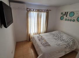 Vicky House, hotel v destinaci La Falda